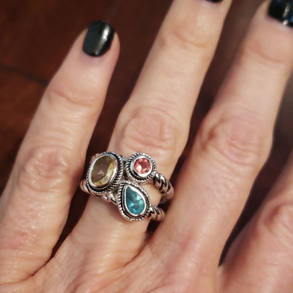 Fashion Ring. Silver with stones.Size 7
